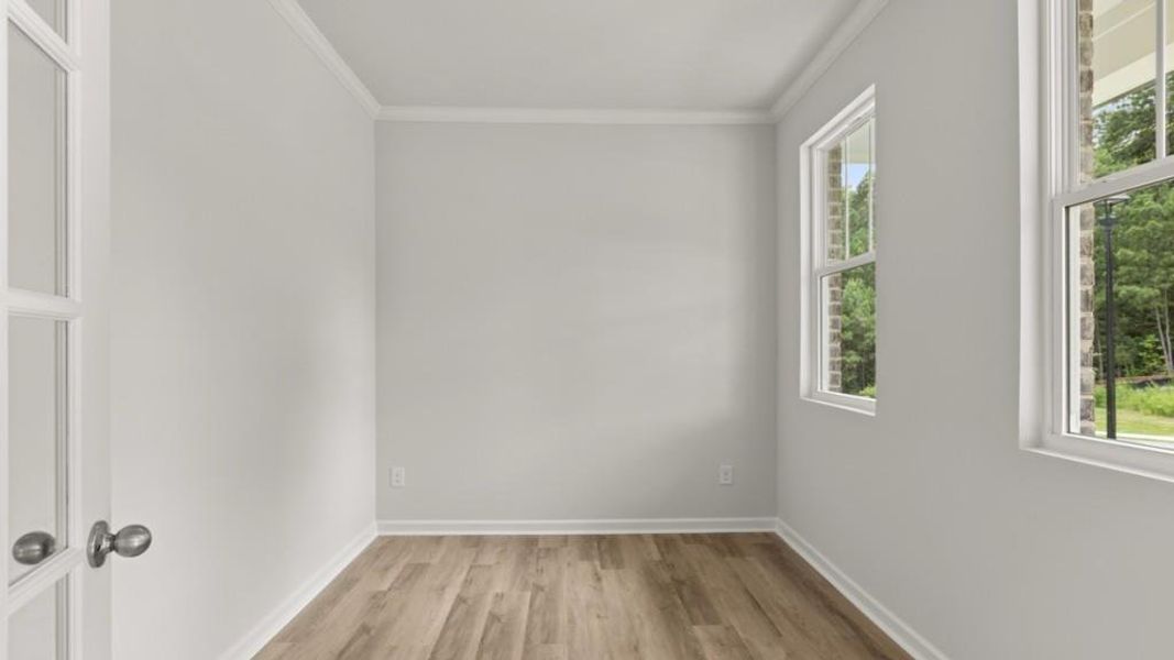 Spacious, unfurnished interior of a new home in Northwoods at Mirror Lake, Villa Rica (Image 15).
