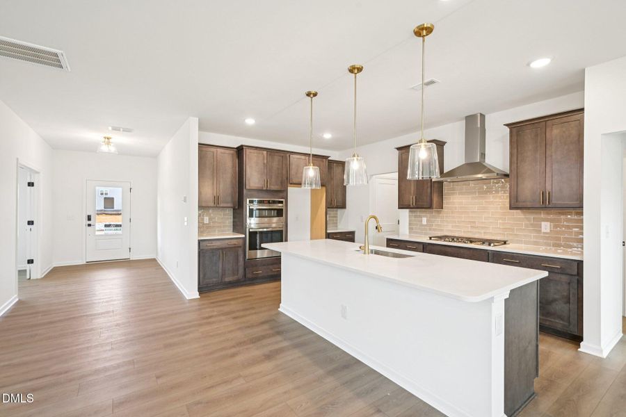 11-web-or-mls-N Stone Ml Trl-S2611-011 - 11-web-or-mls-N Stone Ml Trl-S2611-011 -