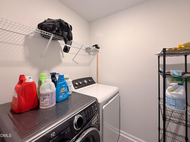 616 Glen Clova Dr-32