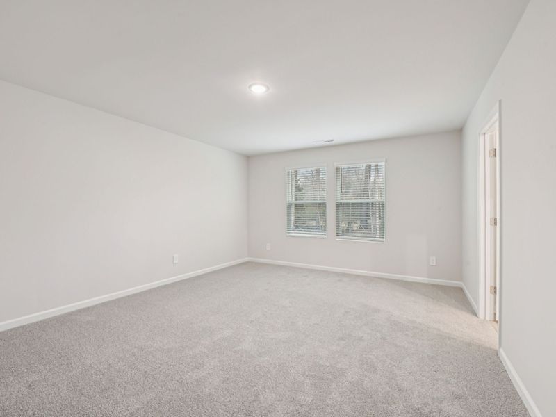Spacious, unfurnished interior of a new home in Oak Manor - Signature Series, Garner (Image 17).