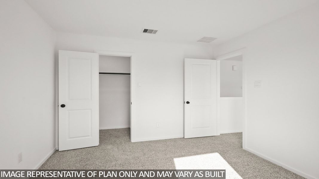 Spacious, unfurnished interior of a new home in Venetian Pines, Conroe (Image 20).