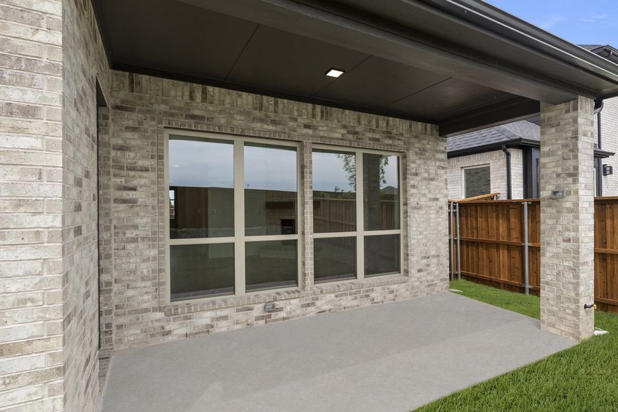 Exterior details and patio area of a home in Nelson Lake Estates, Rockwall (Image 4).