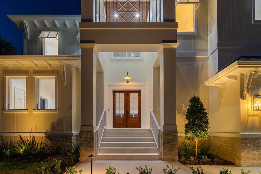 Exterior details and patio area of a home in , Tampa (Image 40).