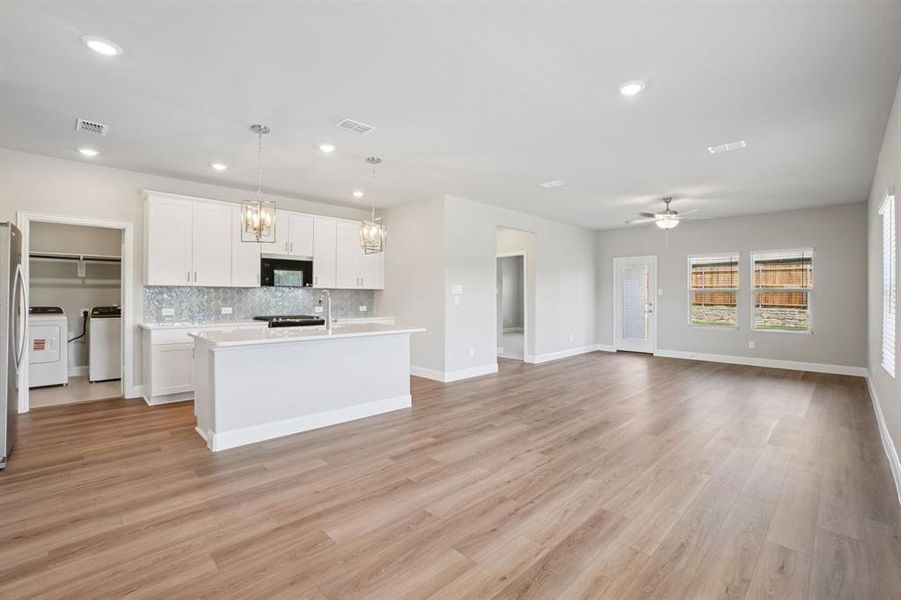 Photo is not of the actual home, but is an inspirational photo of builder’s model home and may depict options, furnishings, and/or decorator features that are not included.