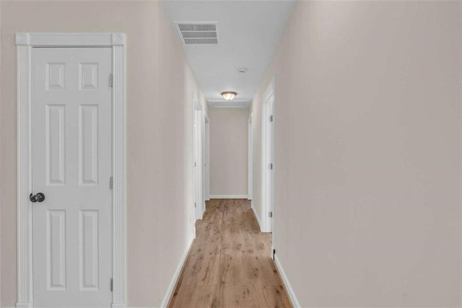 Spacious, unfurnished interior of a new home in , Temple (Image 23).