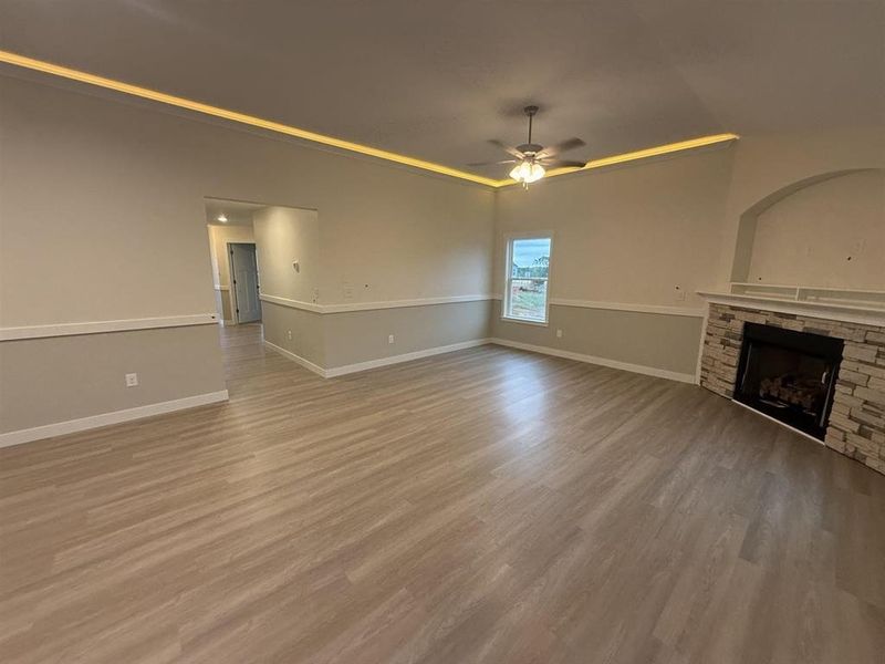 Spacious, unfurnished interior of a new home in Davis Heights, Inman (Image 8).