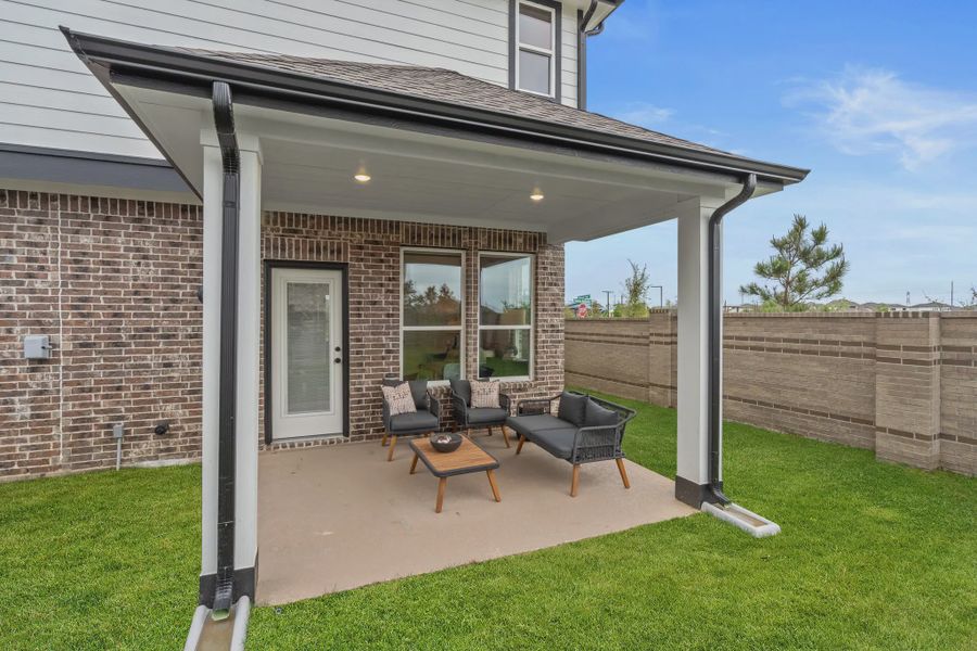 Representative exterior details of a home built from the Springfield by Chesmar Homes in Bridgeland, Elgin (Image 30).