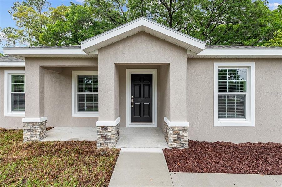 Exterior details and patio area of a home in , Belleview (Image 2). Exterior details and patio area of a home in , Belleview (Image 2).
