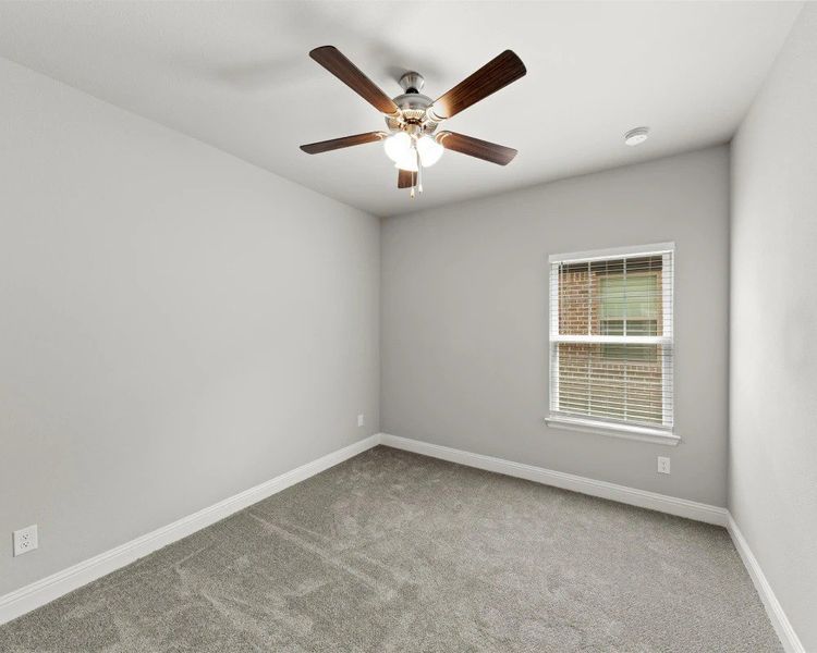 Representative unfurnished interior of a home built from the Nevada by BLUEHAVEN Homes in Lakepointe, Lavon (Image 18).