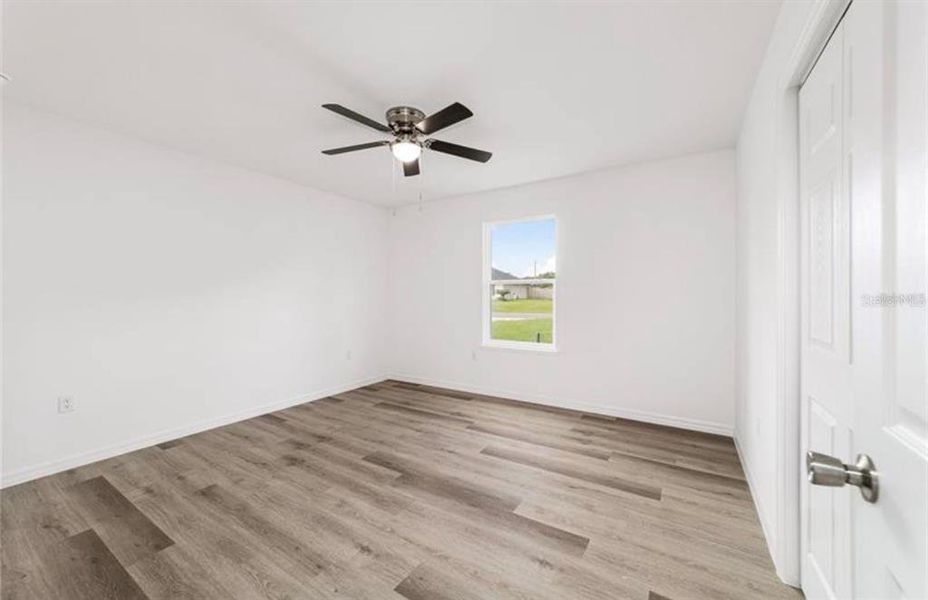 Spacious, unfurnished interior of a new home in , Silver Springs (Image 27).