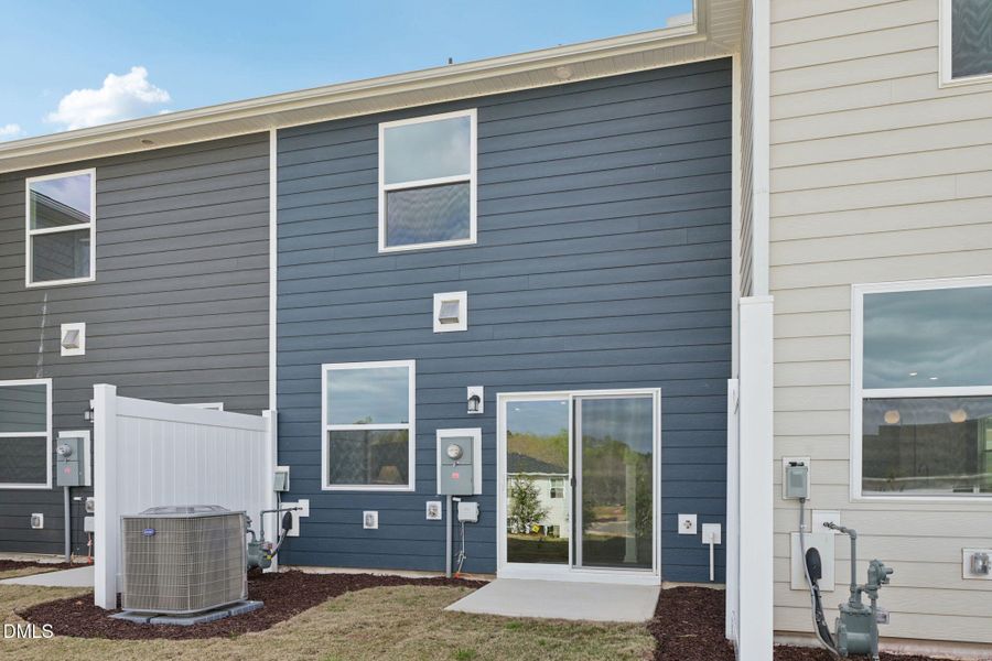 28-web-or-mls-2027 Oakdale Dr-S3103-028