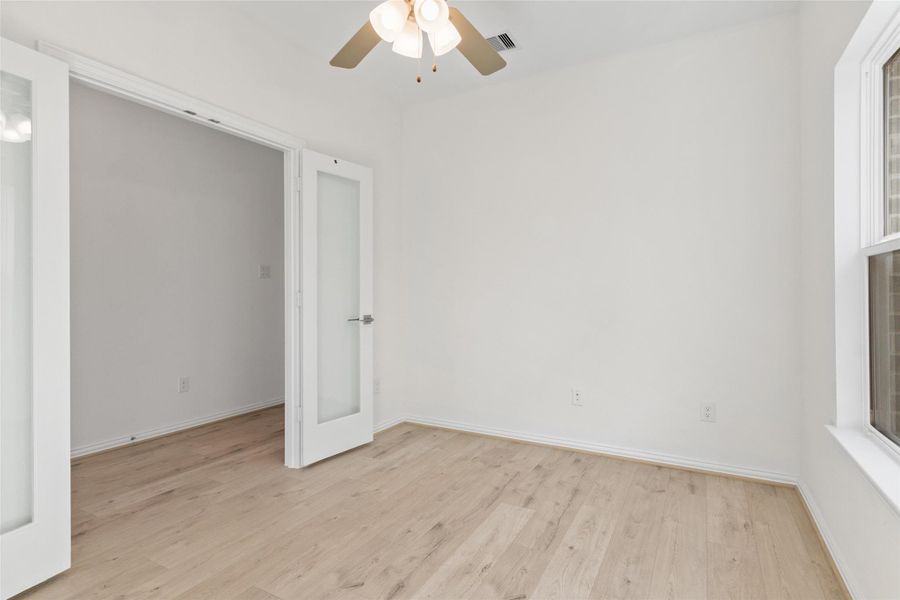 Spacious, unfurnished interior of a new home in Cypress Green, Hockley (Image 16). Spacious, unfurnished interior of a new home in Cypress Green, Hockley (Image 16).