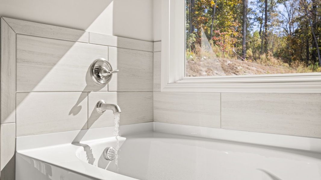 Representative interior finishes for a home built from the WINDSOR by D.R. Horton in Butner Estates, South Fulton (Image 24).