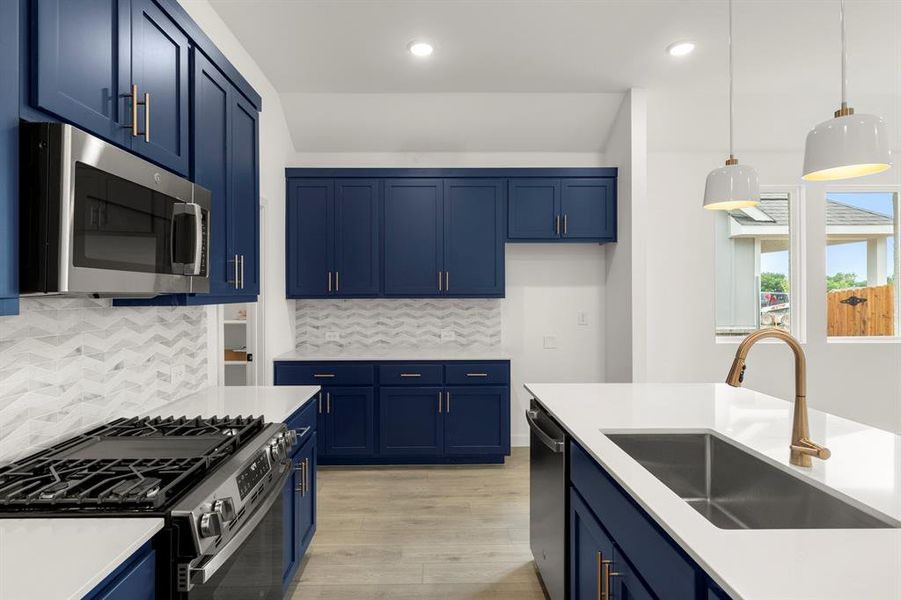 10. 1600 Eagle Meadow - Kitchen (4) 10. 1600 Eagle Meadow - Kitchen (4)