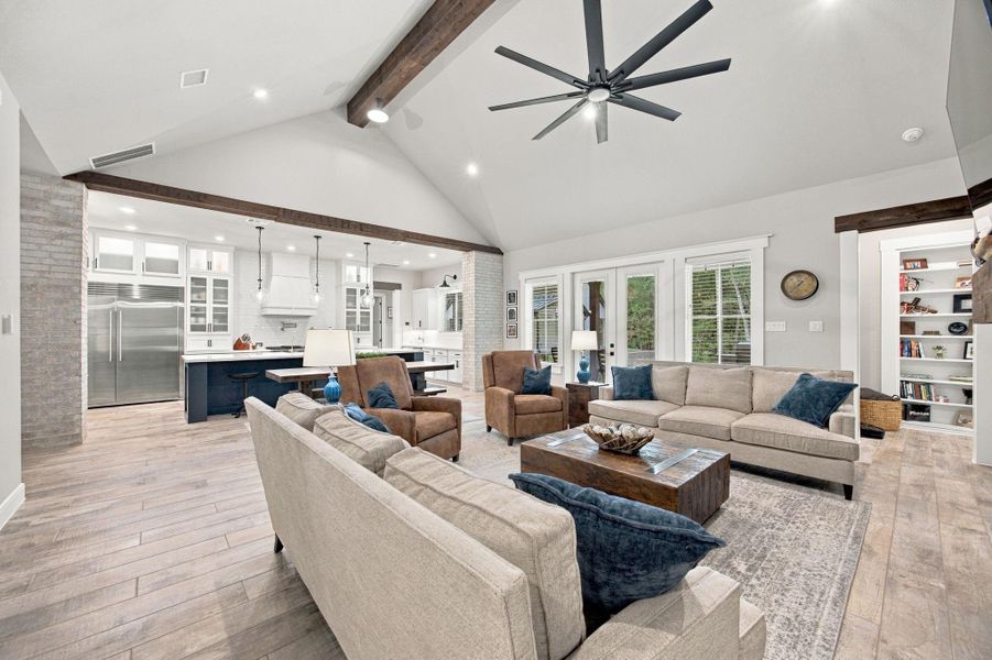 Furnished interior view inside a new home in , Tomball (Image 9).