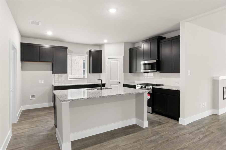 08. 709 Wilderness - Kitchen (2) 08. 709 Wilderness - Kitchen (2)