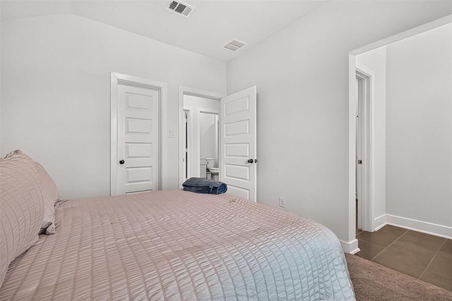 Furnished interior view inside a new home in , Brookshire (Image 18).