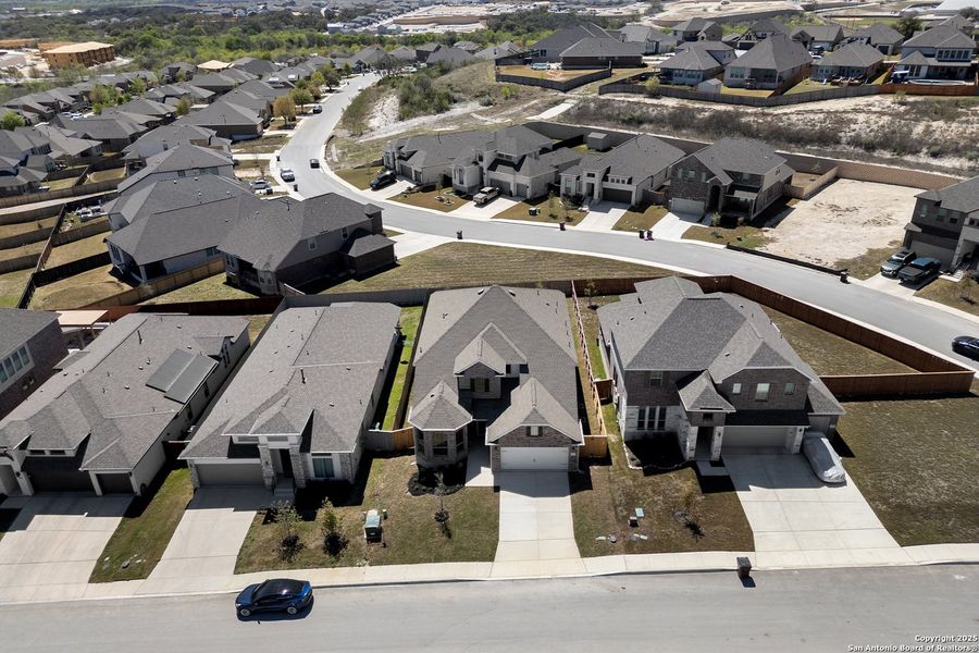 Image 34 of a home in Ladera. Image 34 of a home in Ladera.