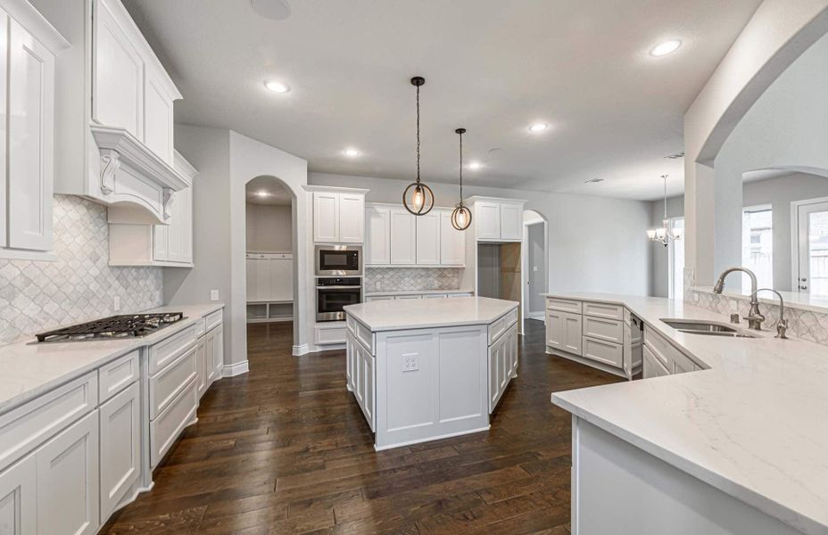 Representative furnished interior of a home built from the 4195 by Ravenna Homes in Artavia 70′, Conroe (Image 8). Representative furnished interior of a home built from the 4195 by Ravenna Homes in Artavia 70′, Conroe (Image 8).
