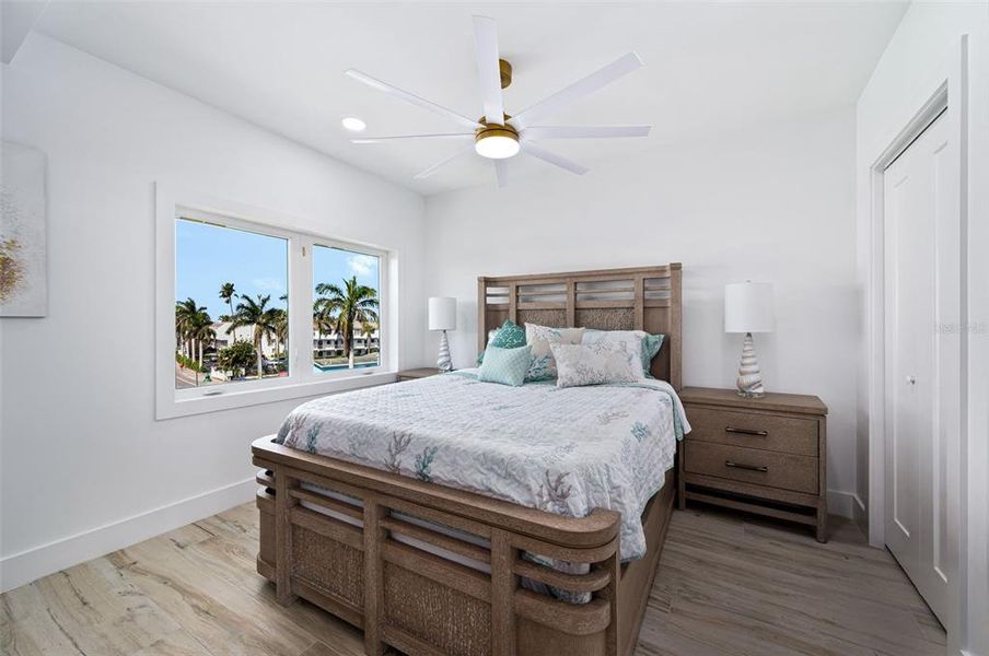 Furnished interior view inside a new home in , Fort Pierce (Image 17).