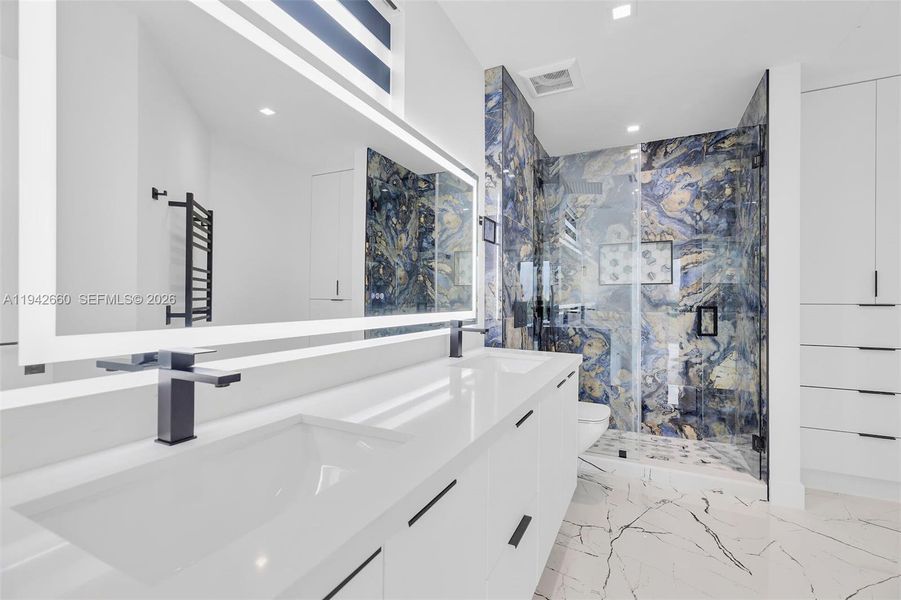 Furnished interior view inside a new home in , Key Largo (Image 7).