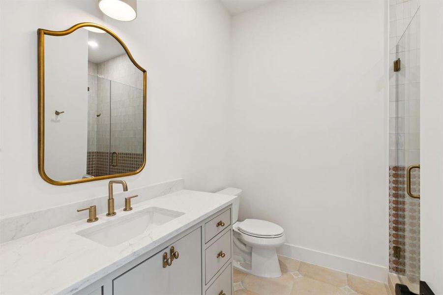 Furnished interior view inside a new home in , Dallas (Image 6).