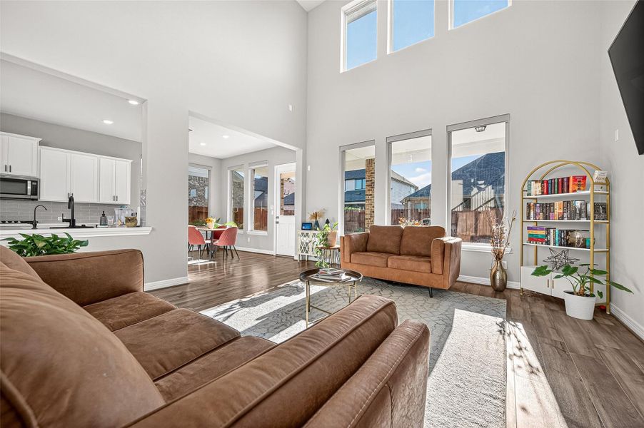 Furnished interior view inside a new home in StoneCreek Estates, Richmond (Image 23). Furnished interior view inside a new home in StoneCreek Estates, Richmond (Image 23).
