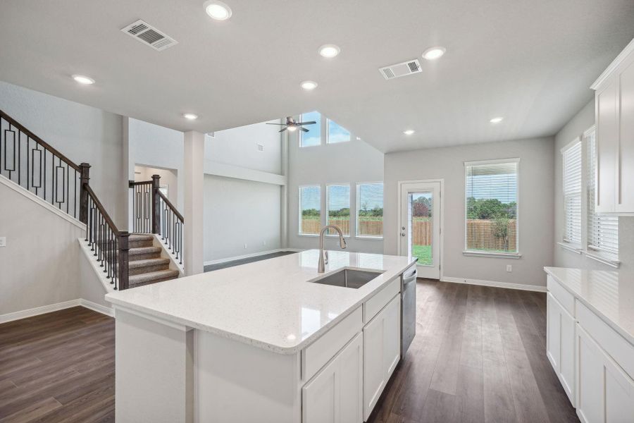 Furnished interior view inside a new home in Kingdom Heights, Rosenberg (Image 14).
