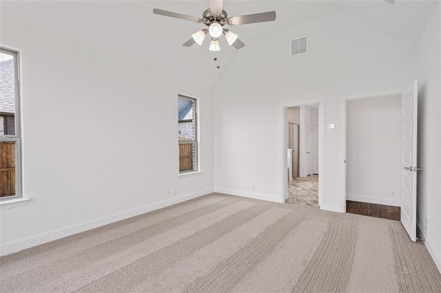 Spacious, unfurnished interior of a new home in Stone River Glen, Royse City (Image 20). Spacious, unfurnished interior of a new home in Stone River Glen, Royse City (Image 20).