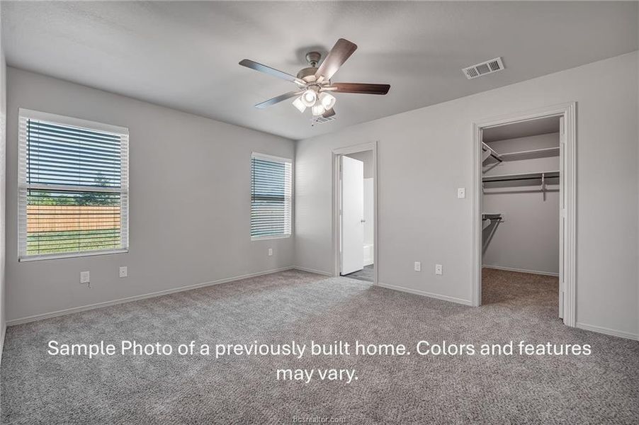 **Photos are sample photos of similar plan. Colors and features might vary**