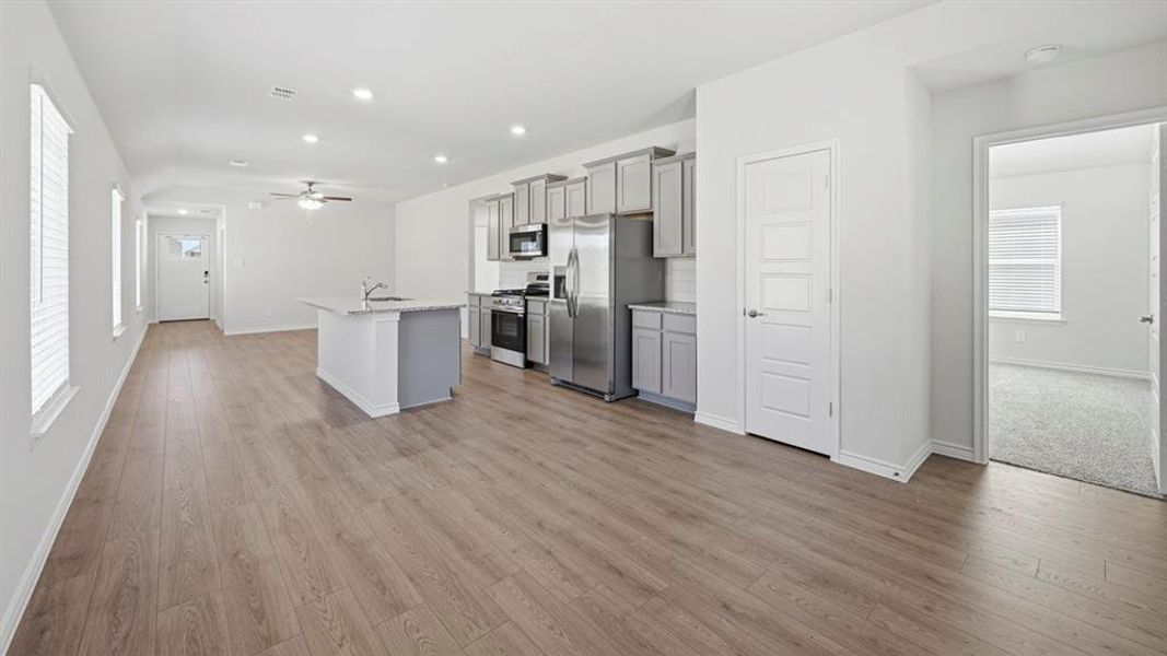 Spacious, unfurnished interior of a new home in Winchester Crossing, Princeton (Image 20).
