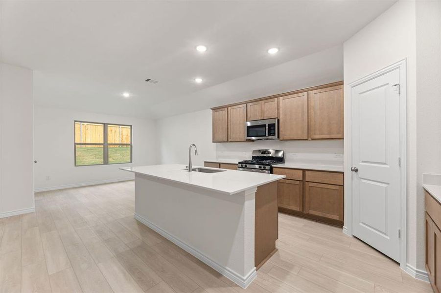 20-SQFT-0126 20-SQFT-0126