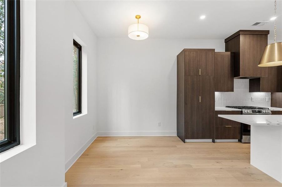 Image 36 of a home in .