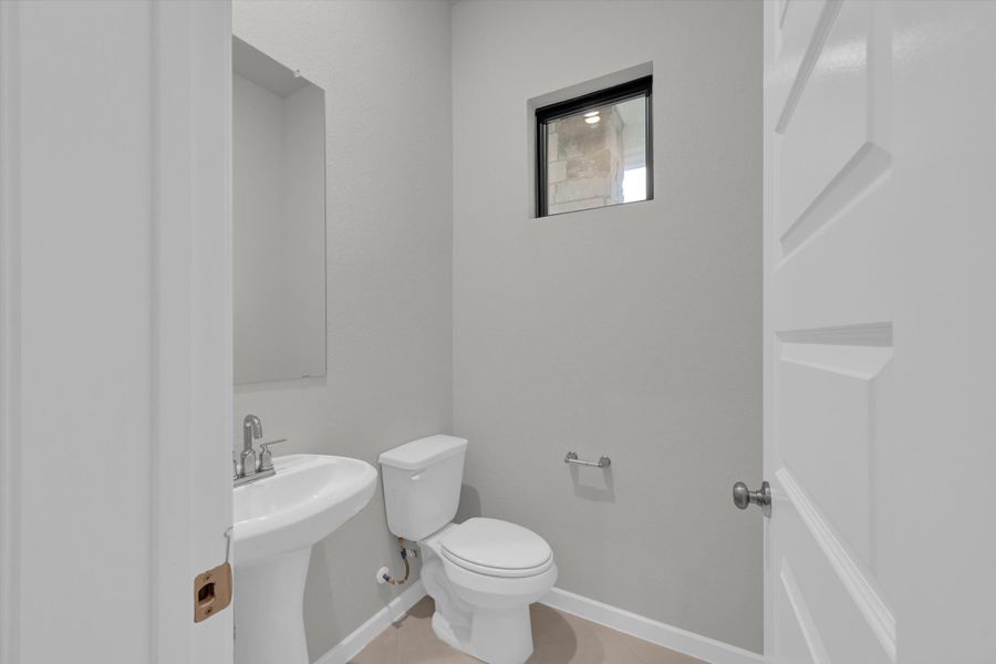 Furnished interior view inside a new home in Summer Place  35', Montgomery (Image 12).