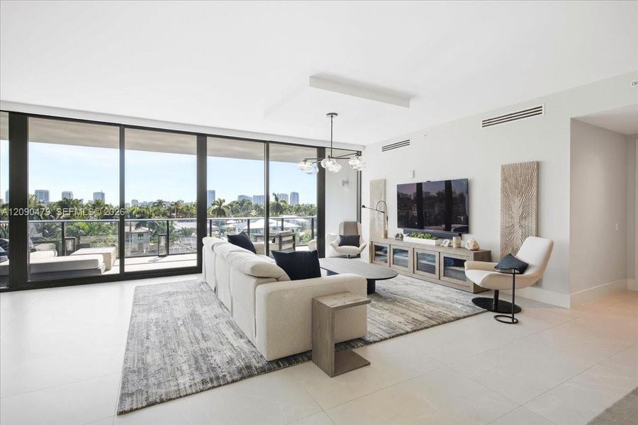 Furnished interior view inside a new home in , Fort Lauderdale (Image 10).