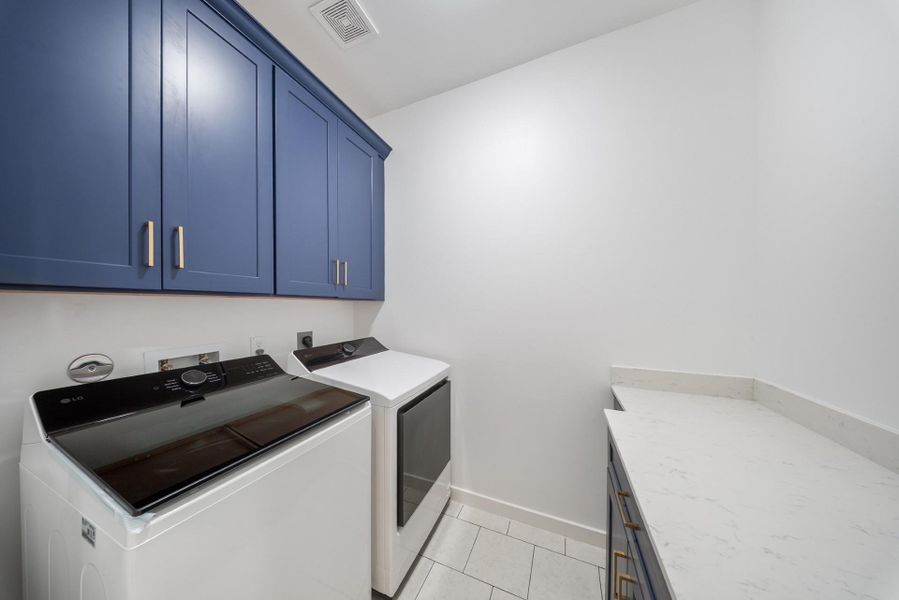 Furnished interior view inside a new home in , Sealy (Image 17).