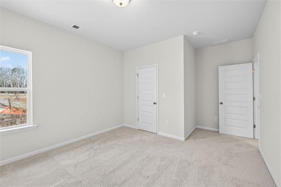 Spacious, unfurnished interior of a new home in Allen Manor, Hoschton (Image 29).