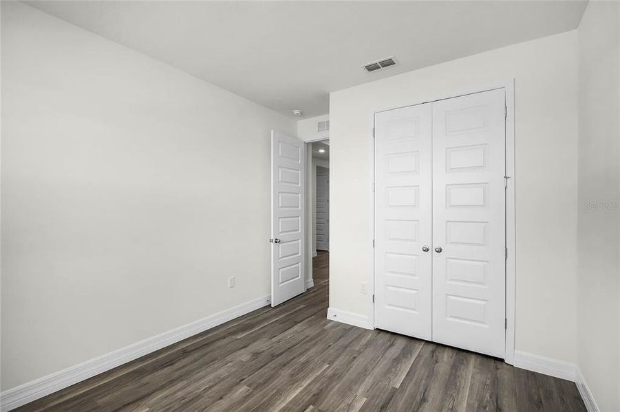 Spacious, unfurnished interior of a new home in Summerlin at Hawthorne Ranch, Lakeland (Image 27).