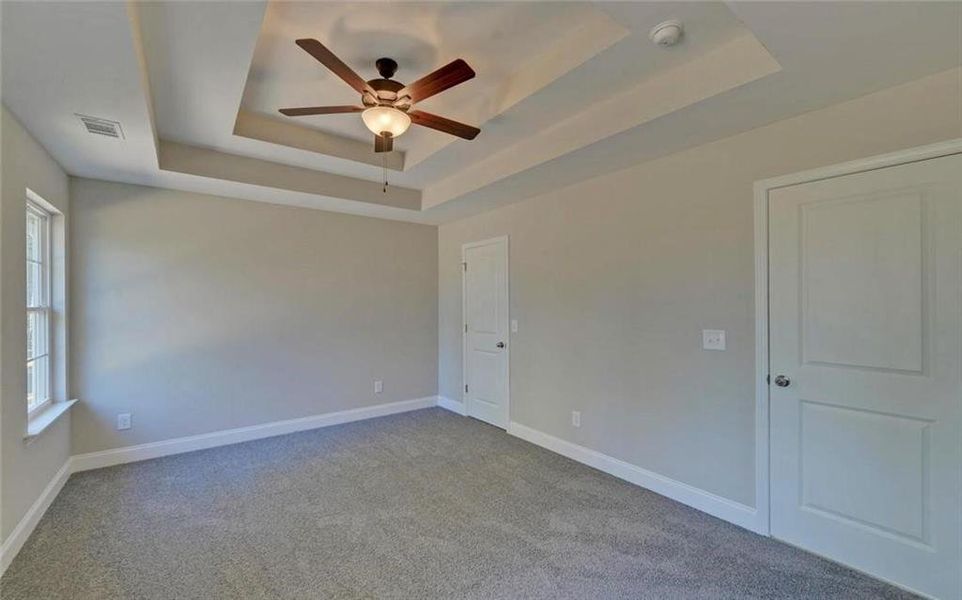 Spacious, unfurnished interior of a new home in , Gainesville (Image 21).