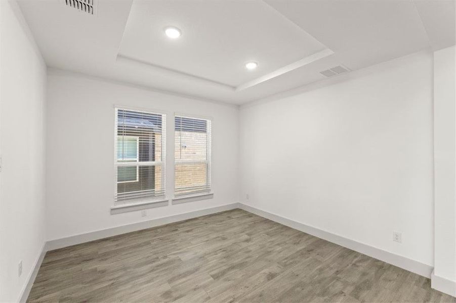 Spacious, unfurnished interior of a new home in Spiritas Ranch, Little Elm (Image 31).