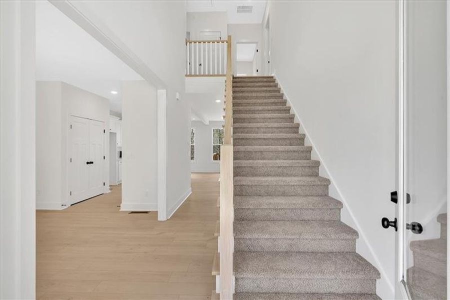 Spacious, unfurnished interior of a new home in , Cartersville (Image 34).