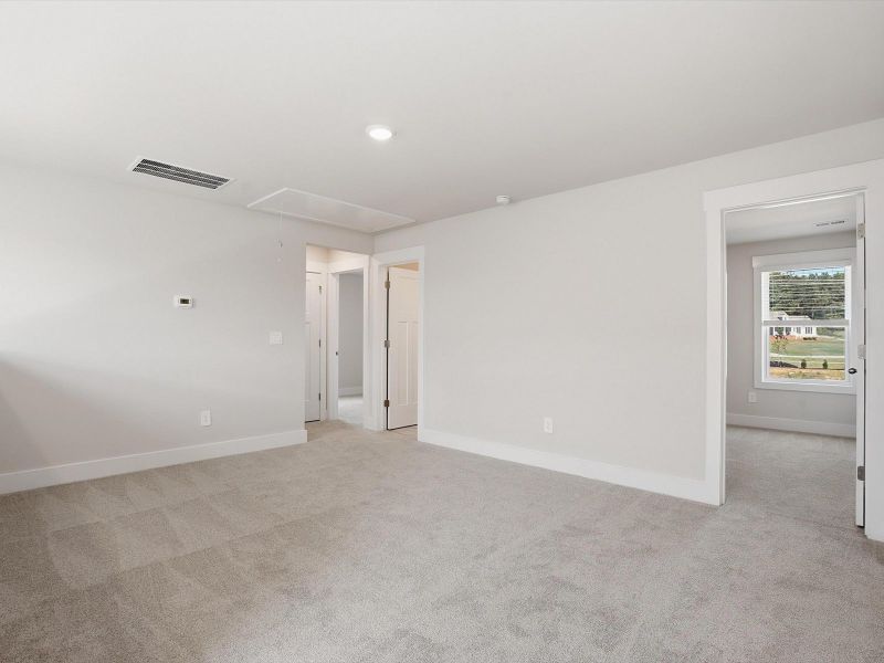 Spacious, unfurnished interior of a new home in Crossing at Abner Creek, Greer (Image 14). Spacious, unfurnished interior of a new home in Crossing at Abner Creek, Greer (Image 14).