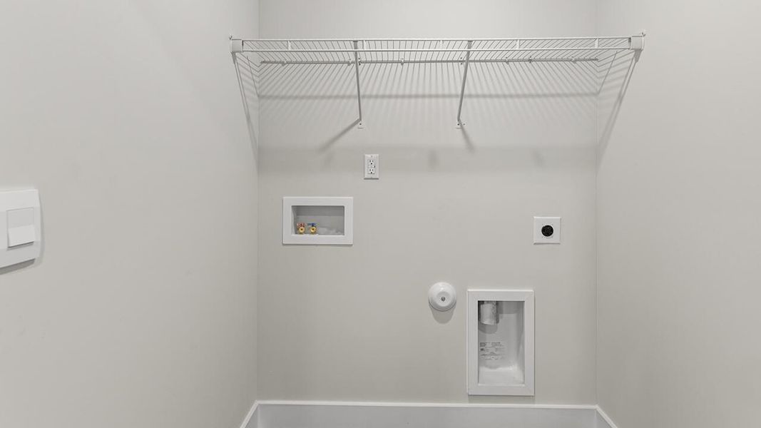 Spacious, unfurnished interior of a new home in Sidbury Station, Castle Hayne (Image 16).