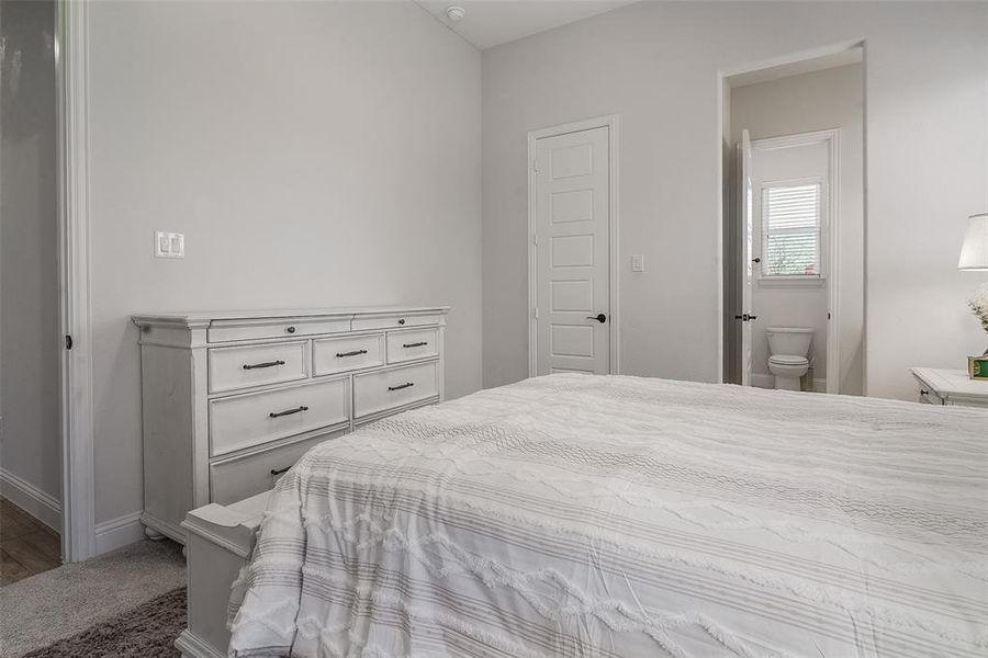 Furnished interior view inside a new home in , Van Alstyne (Image 19).