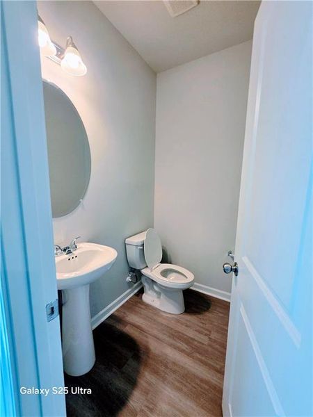 Furnished interior view inside a new home in , Grayson (Image 7).
