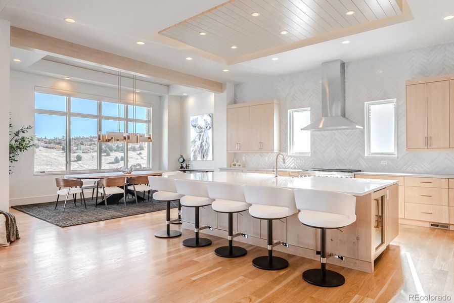 With an ethereal palette and design precision, the kitchen reveals itself as a sophisticated culinary studio tailored for both beauty and performance.