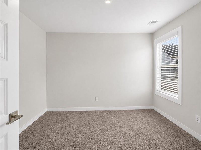 Spacious, unfurnished interior of a new home in , Villa Rica (Image 26).