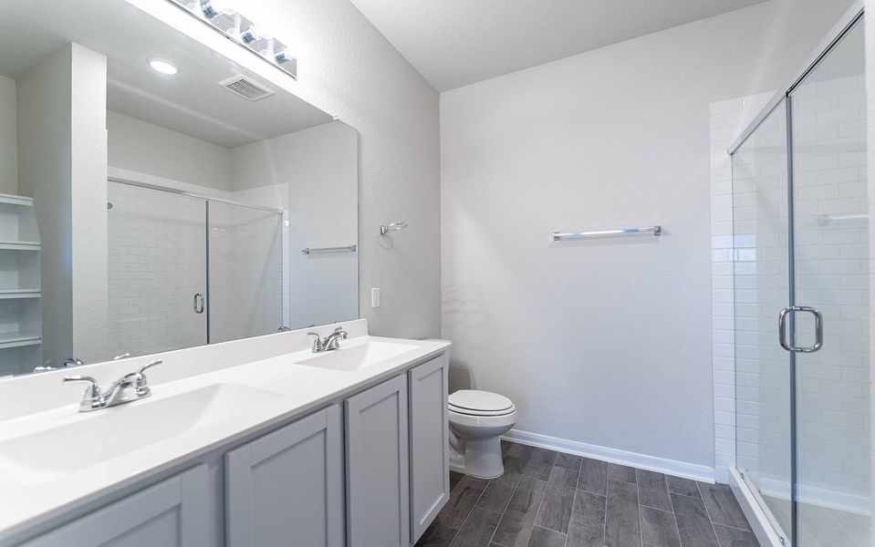 Furnished interior view inside a new home in Hickory Ridge, Elmendorf (Image 6). Furnished interior view inside a new home in Hickory Ridge, Elmendorf (Image 6).