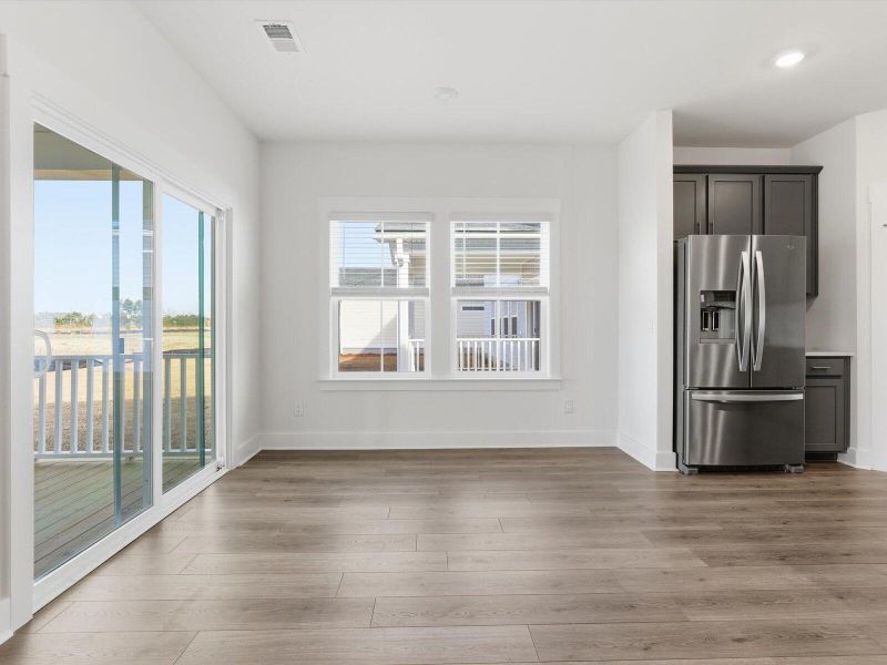 Spacious, unfurnished interior of a new home in , Summerville (Image 26).