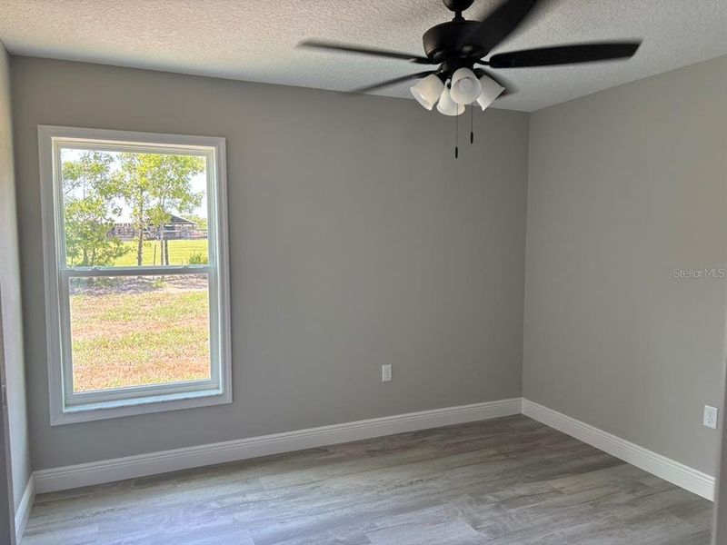 Spacious, unfurnished interior of a new home in , Dunnellon (Image 20).